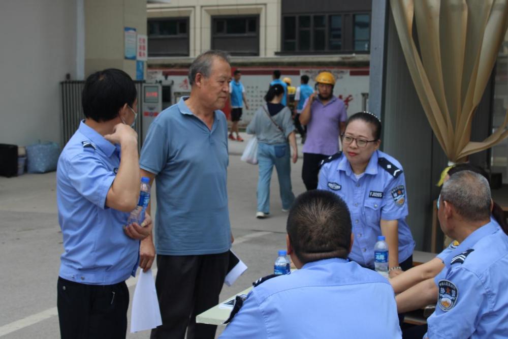 365官网顺利开展迎接2023级新生报道工作 365官网顺利开展迎接2023级新生报道工作