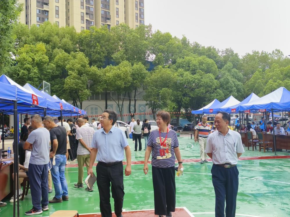 365官网顺利开展迎接2023级新生报道工作 365官网顺利开展迎接2023级新生报道工作