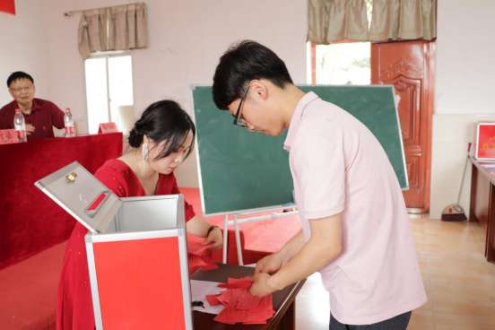 365官网党委召开第六次党员大会 选举产生新一届党委委员及党委书记 365官网党委召开第六次党员大会 选举产生新一届党委委员及党委书记
