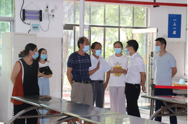 湖北省教育厅领导来365官网检查督导疫情防控工作